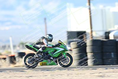 media/Dec-07-2025-CVMA (Sun) [[3e7d2de5dc]]/Race 17-Amateur Formula Middleweight/